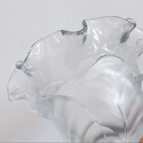 Viking Ruffle Edge Frosted Cabbage Leaf Dish Vtg - Picture 5 of 12